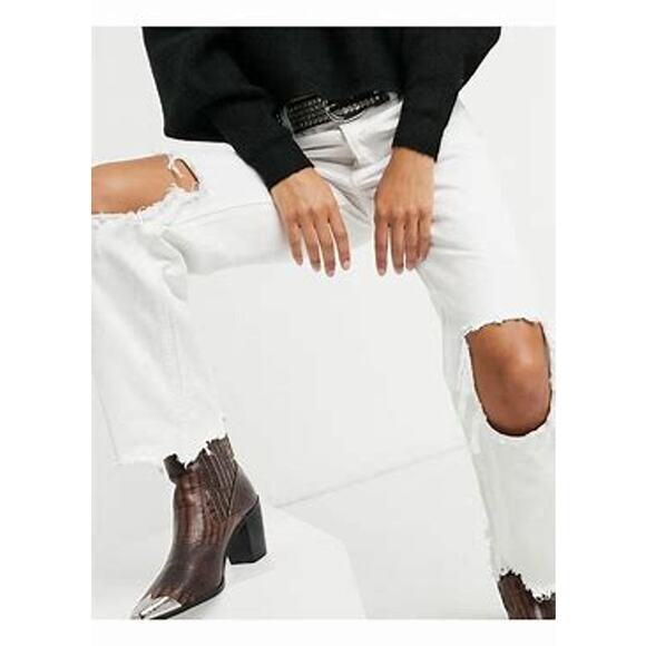 FP Free People Maggie White Mid Rise Straight Distressed Jeans Denim 26 - Picture 2 of 9